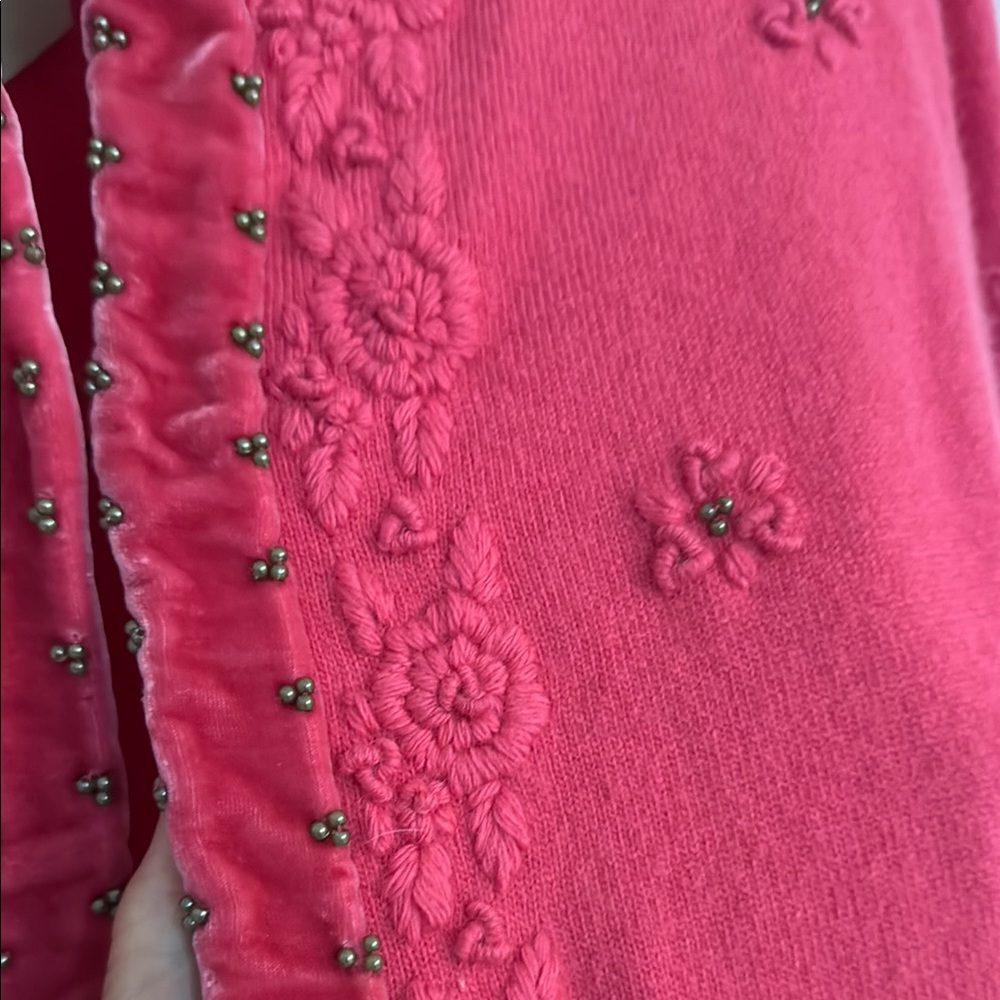 Elegant Hot Pink CAbi Embroidered Women's Sweater - Picture 4 of 8